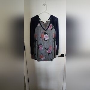 Torrid Floral Raglan Long Sleeve Top - Gray and Pink